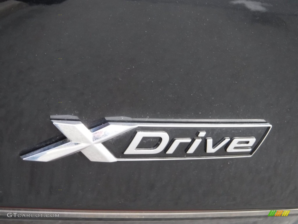 2020 3 Series 330i xDrive Sedan - Black Sapphire Metallic / Black photo #16