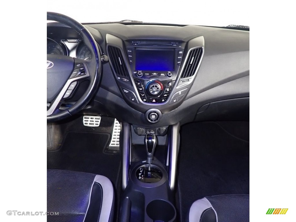 2013 Veloster Turbo - Ultra Black / Black photo #22