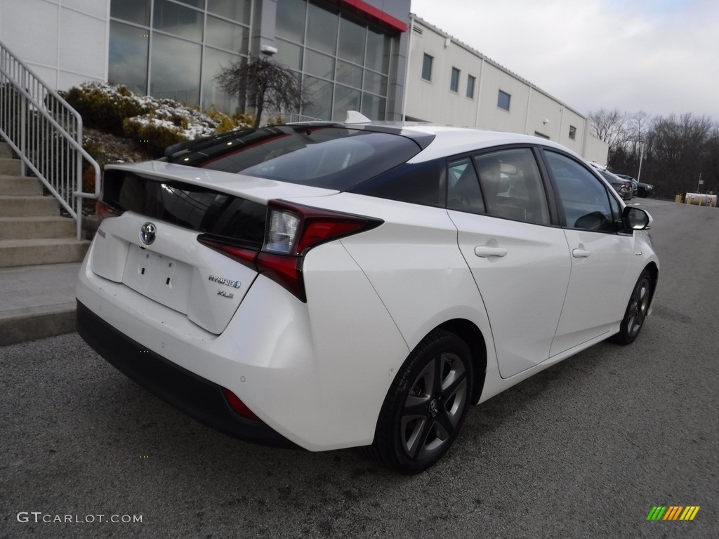2019 Prius XLE - Blizzard White Pearl / Black photo #16