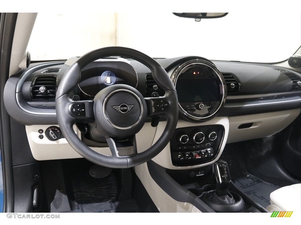 2022 Mini Clubman Cooper S All4 Dashboard Photos