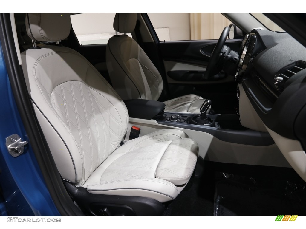 2022 Mini Clubman Cooper S All4 Front Seat Photos