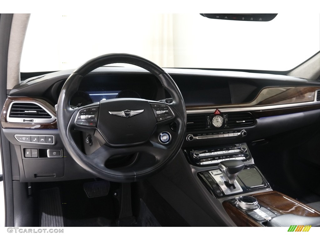 2018 Hyundai Genesis G90 AWD Dashboard Photos