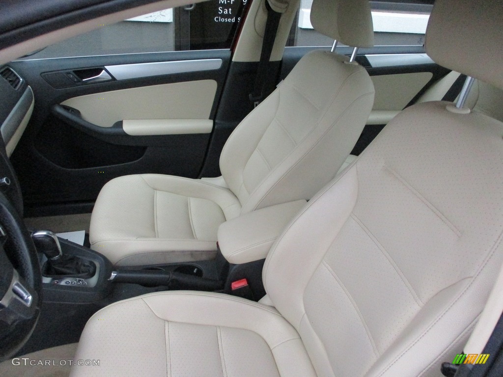 2013 Jetta SE Sedan - Tornado Red / Cornsilk Beige photo #7
