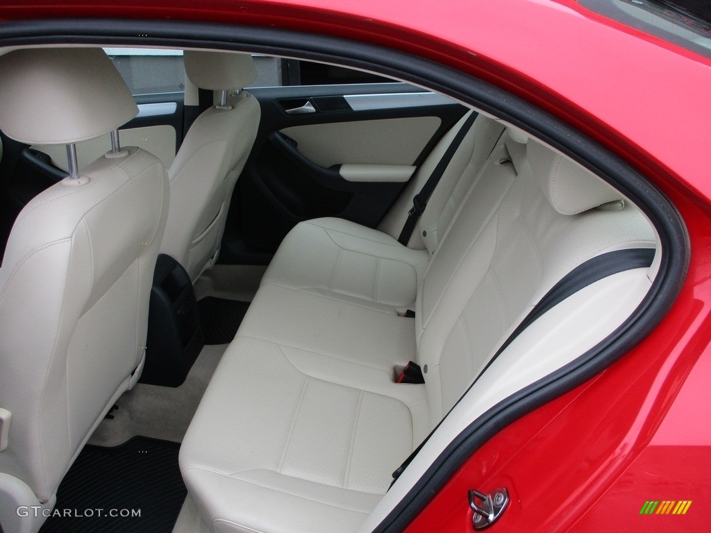 2013 Jetta SE Sedan - Tornado Red / Cornsilk Beige photo #8