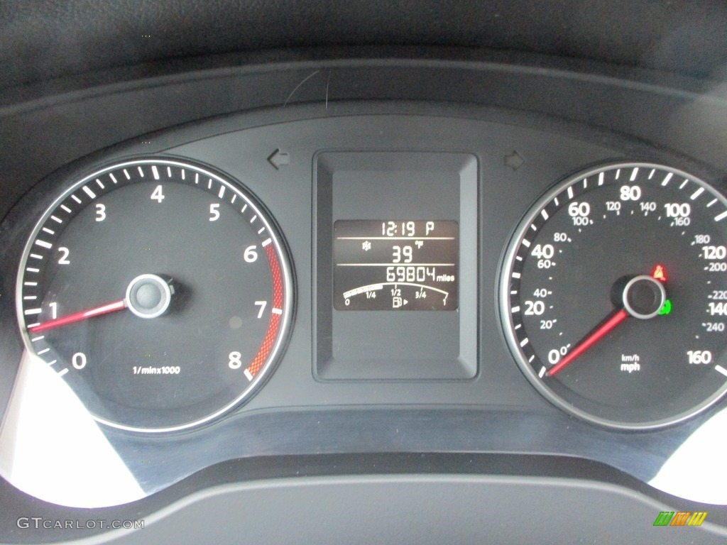 2013 Jetta SE Sedan - Tornado Red / Cornsilk Beige photo #12