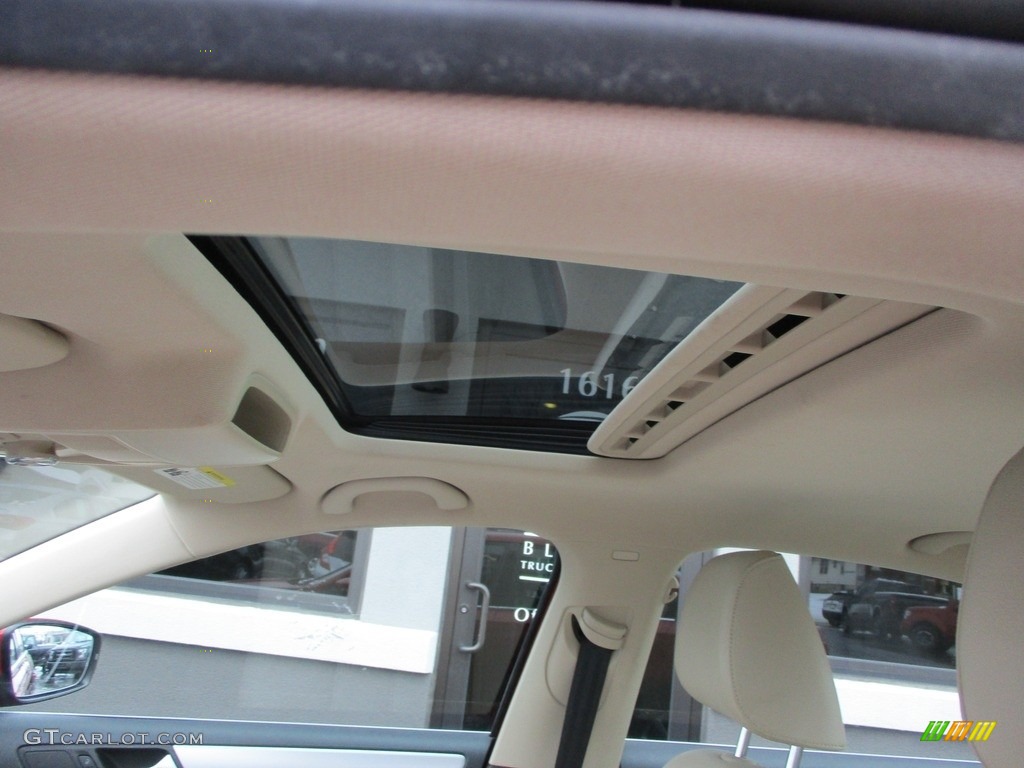 2013 Jetta SE Sedan - Tornado Red / Cornsilk Beige photo #20