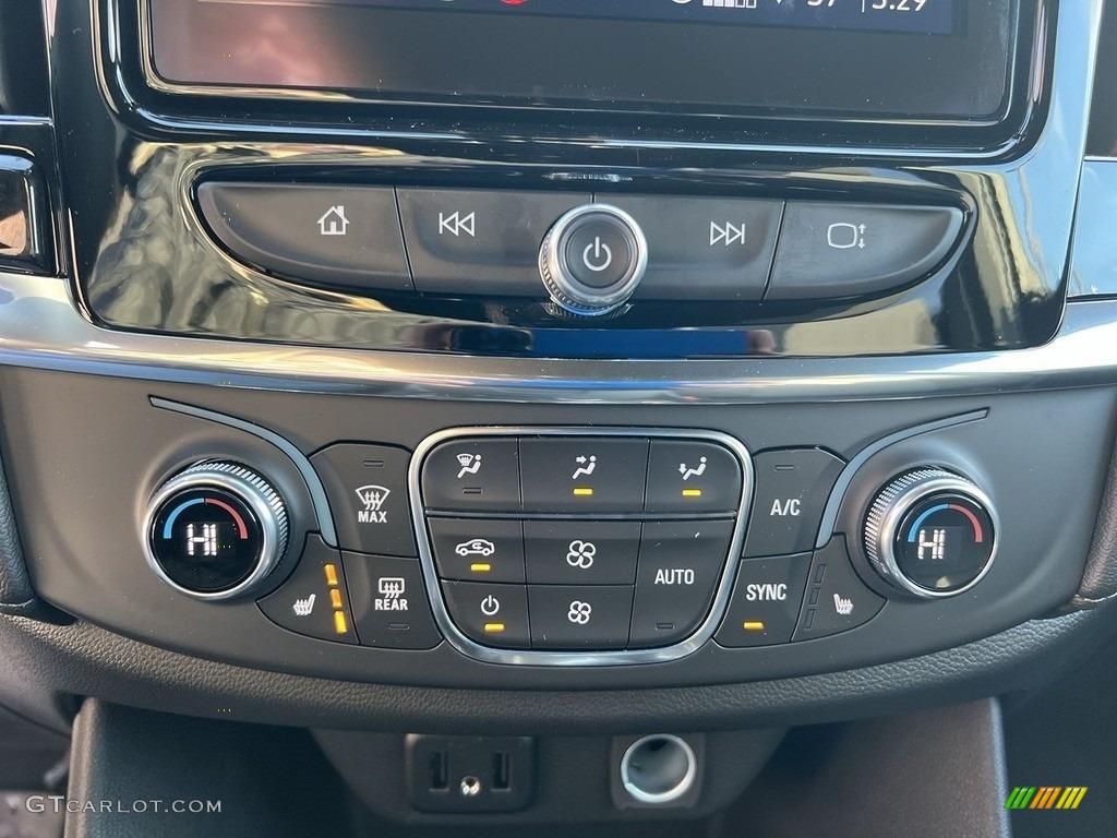 2023 Chevrolet Traverse LT AWD Controls Photo #145536750