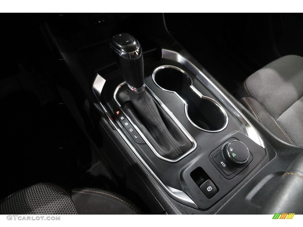2020 Traverse LT - Black Cherry Metallic / Jet Black photo #15