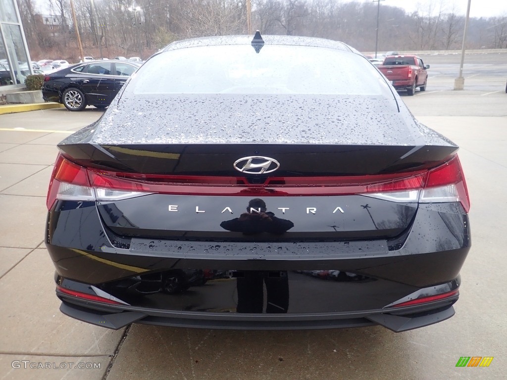 2023 Elantra SEL - Phantom Black / Medium Gray photo #3
