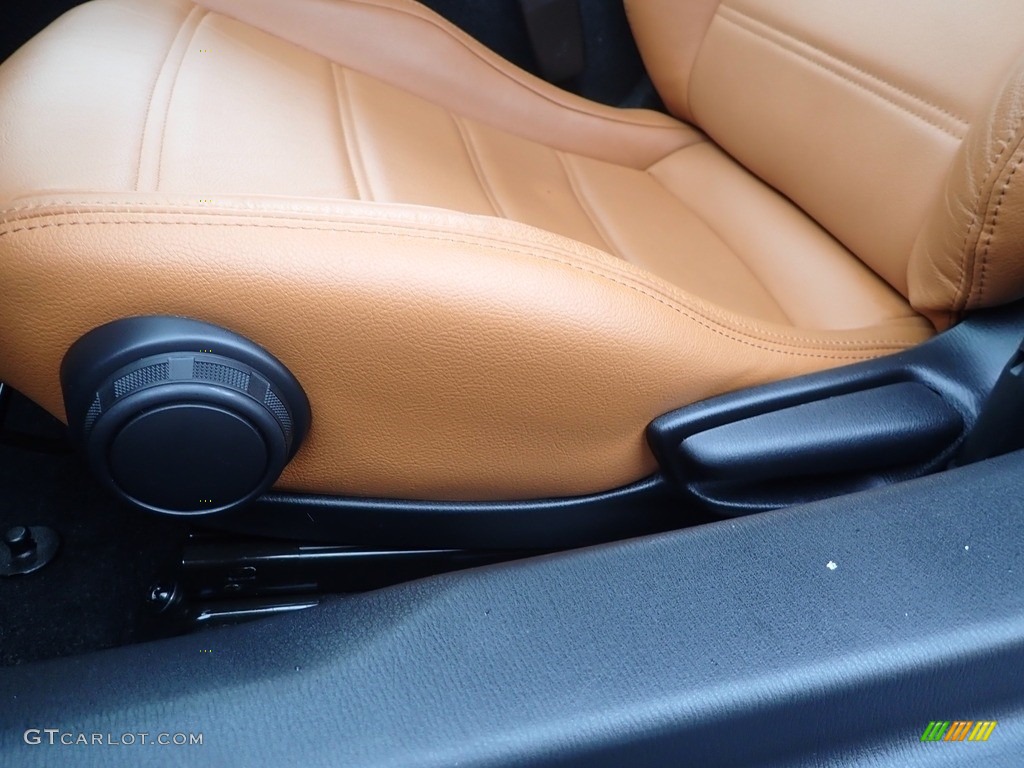 2019 Fiat 124 Spider Lusso Roadster Front Seat Photo #145538892