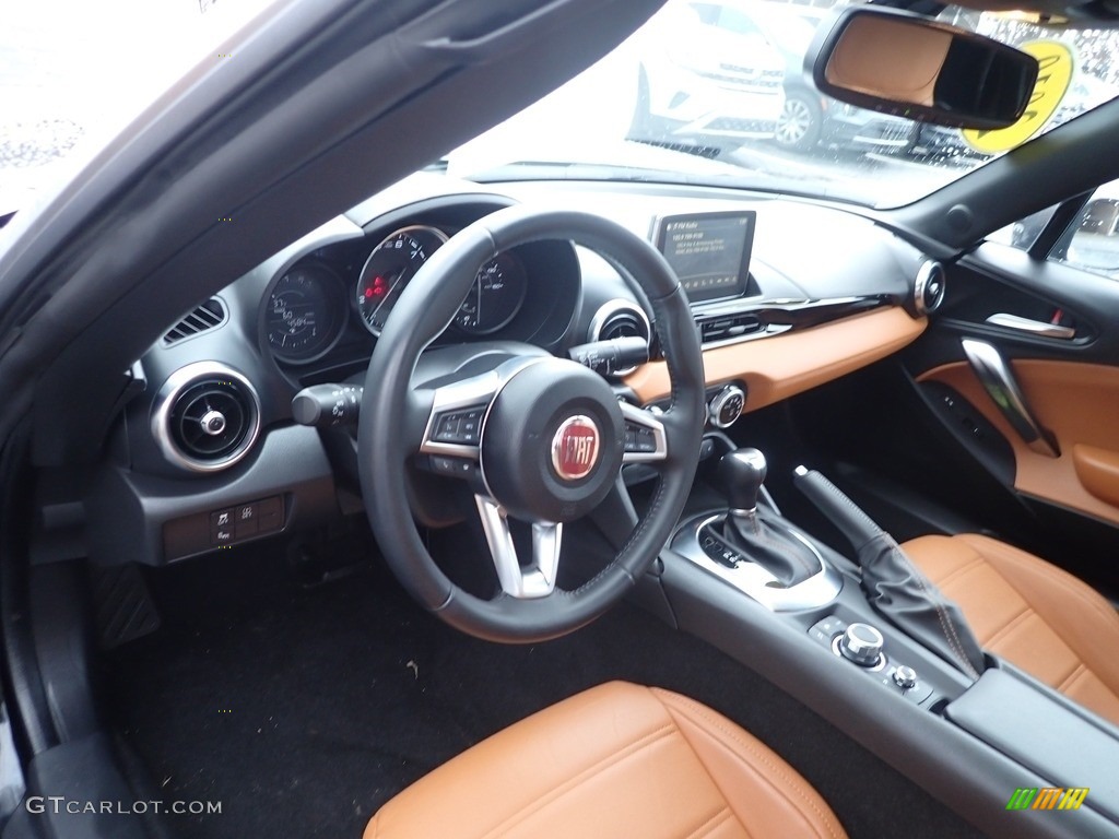 2019 Fiat 124 Spider Lusso Roadster Interior Color Photos