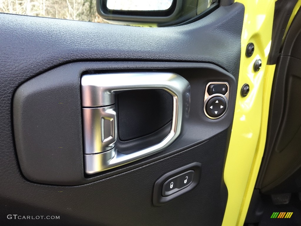 2023 Jeep Wrangler Unlimited Rubicon 4x4 Controls Photo #145538992