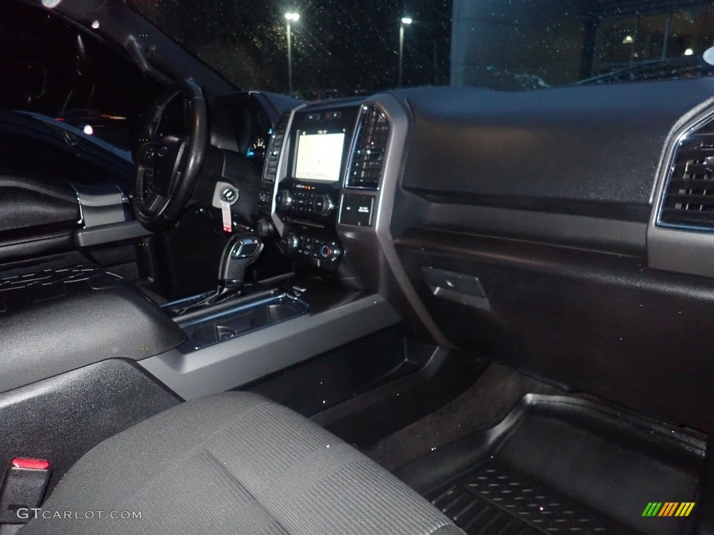 2016 F150 XLT SuperCab 4x4 - Lithium Gray / Black photo #12