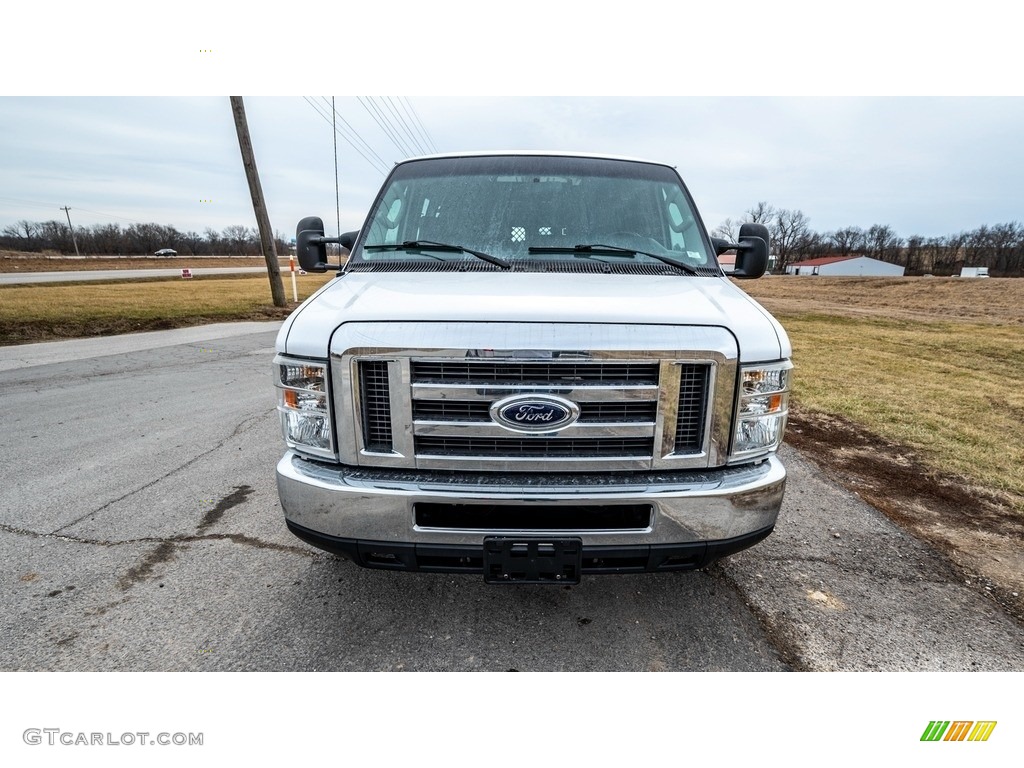 2011 E Series Van E350 XL Extended Utility - Oxford White / Medium Flint photo #12