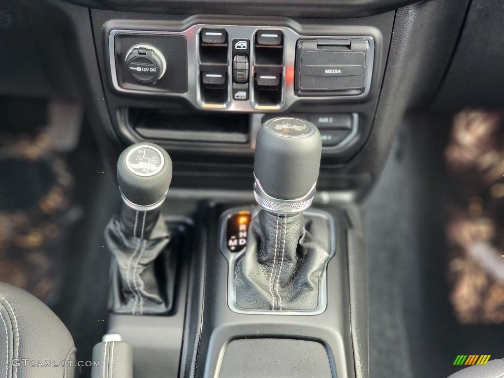 2023 Jeep Wrangler Unlimited Sahara 4XE Hybrid 8 Speed Automatic Transmission Photo #145542181