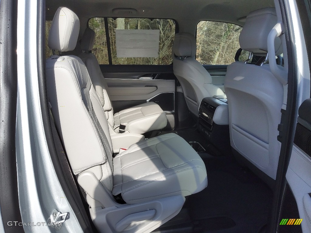 Sea Salt/Black Interior 2023 Jeep Wagoneer Series III 4x4 Photo #145542436