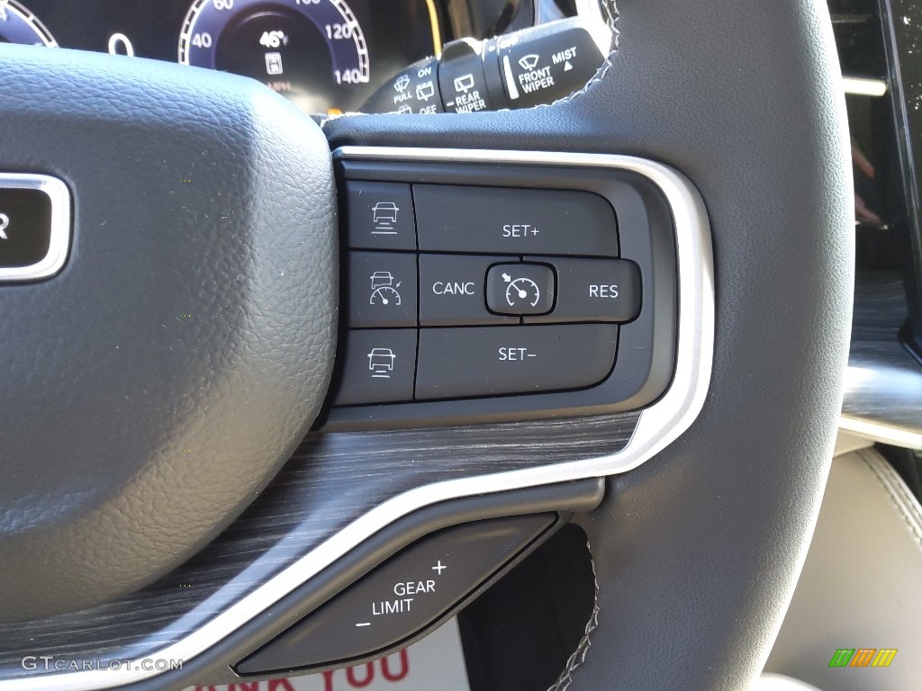 2023 Jeep Wagoneer Series III 4x4 Sea Salt/Black Steering Wheel Photo #145542532