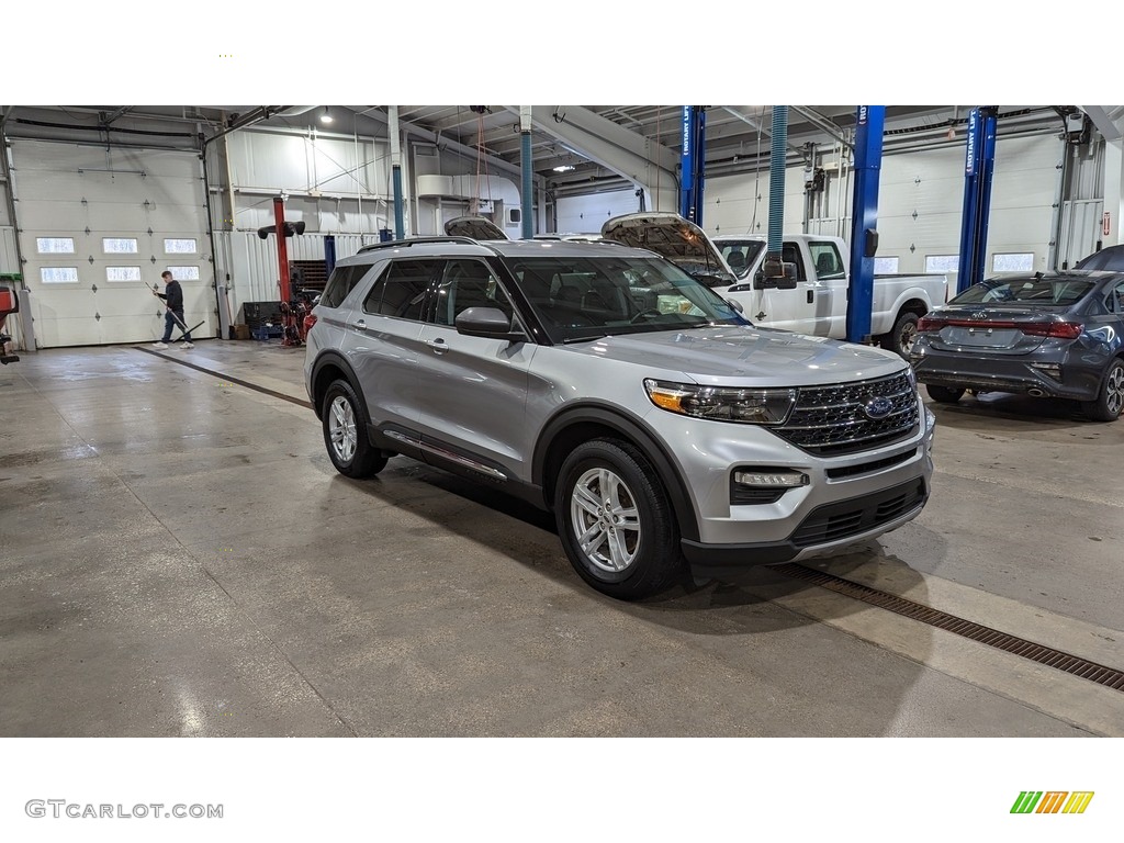 2020 Explorer XLT 4WD - Iconic Silver Metallic / Ebony photo #6