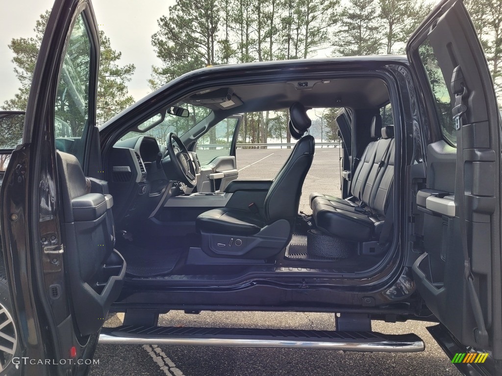 2017 F350 Super Duty Lariat SuperCab 4x4 - Shadow Black / Black photo #2