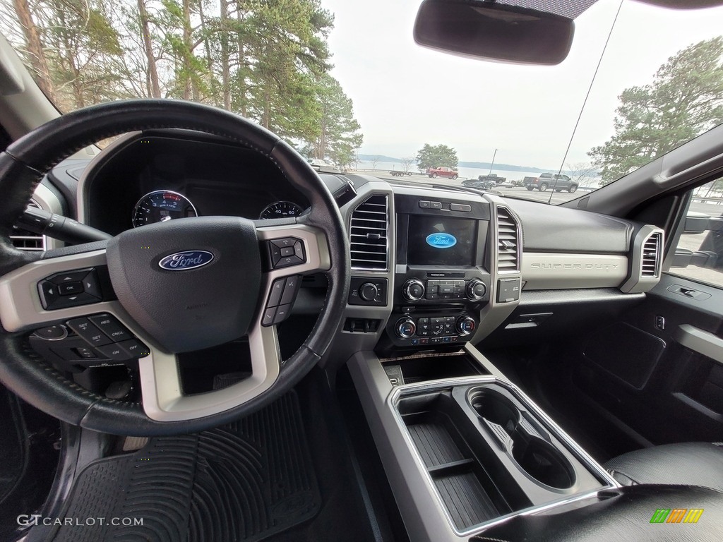 2017 Ford F350 Super Duty Lariat SuperCab 4x4 Black Dashboard Photo #145544680