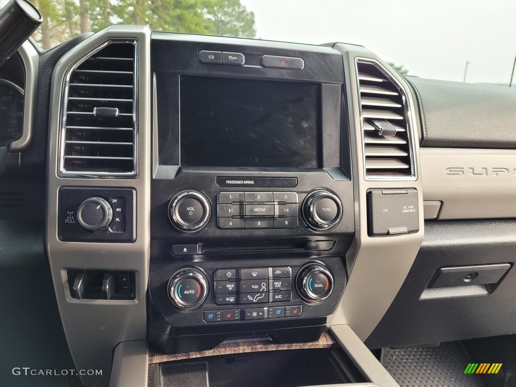 2017 F350 Super Duty Lariat SuperCab 4x4 - Shadow Black / Black photo #9