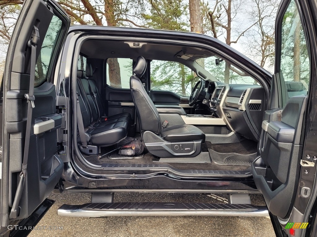 2017 F350 Super Duty Lariat SuperCab 4x4 - Shadow Black / Black photo #21