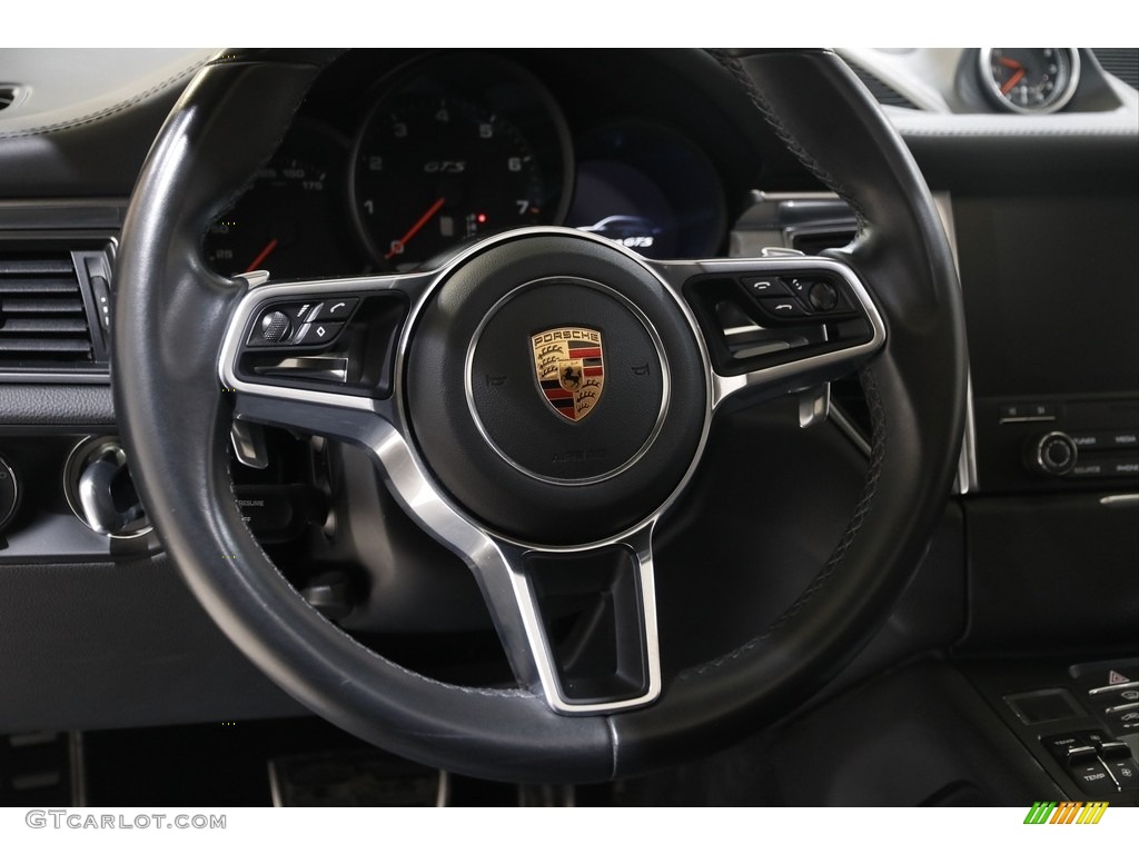 2017 Porsche Macan GTS Steering Wheel Photos