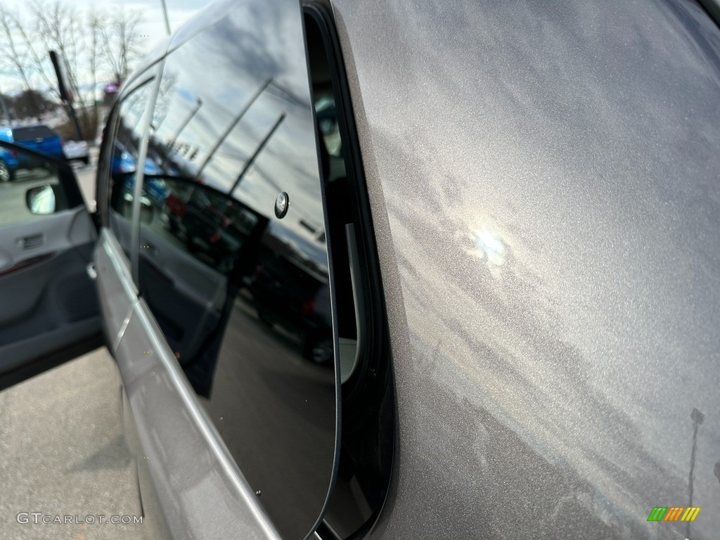 2012 Sienna XLE - Predawn Gray Mica / Light Gray photo #11