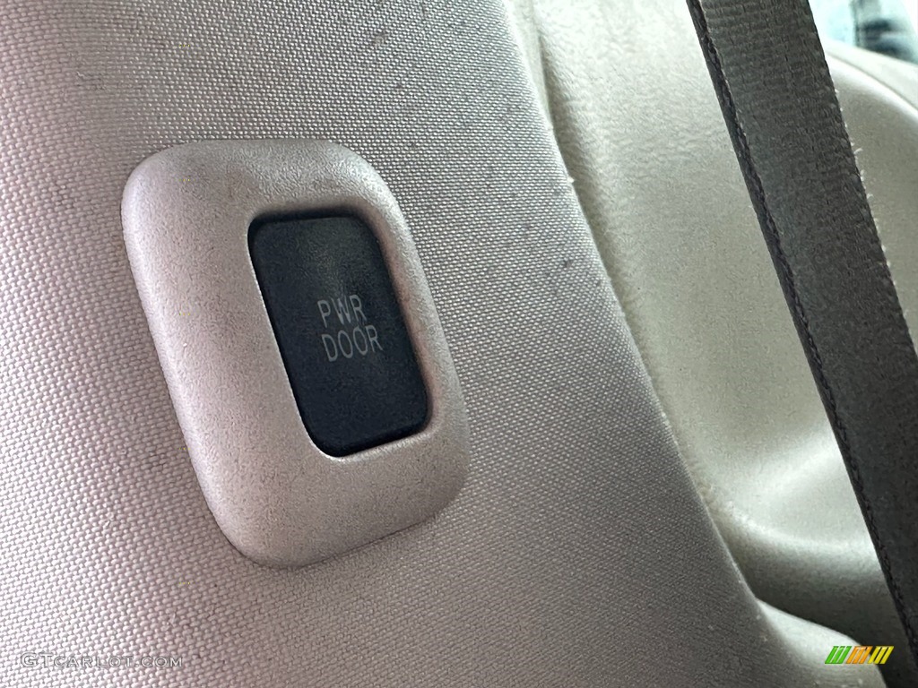2012 Sienna XLE - Predawn Gray Mica / Light Gray photo #34
