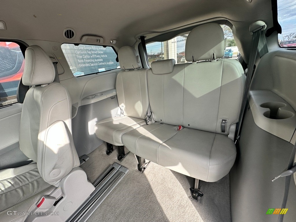 2012 Sienna XLE - Predawn Gray Mica / Light Gray photo #37