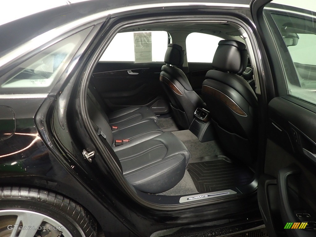 2018 Audi A8 L 3.0T quattro Rear Seat Photos