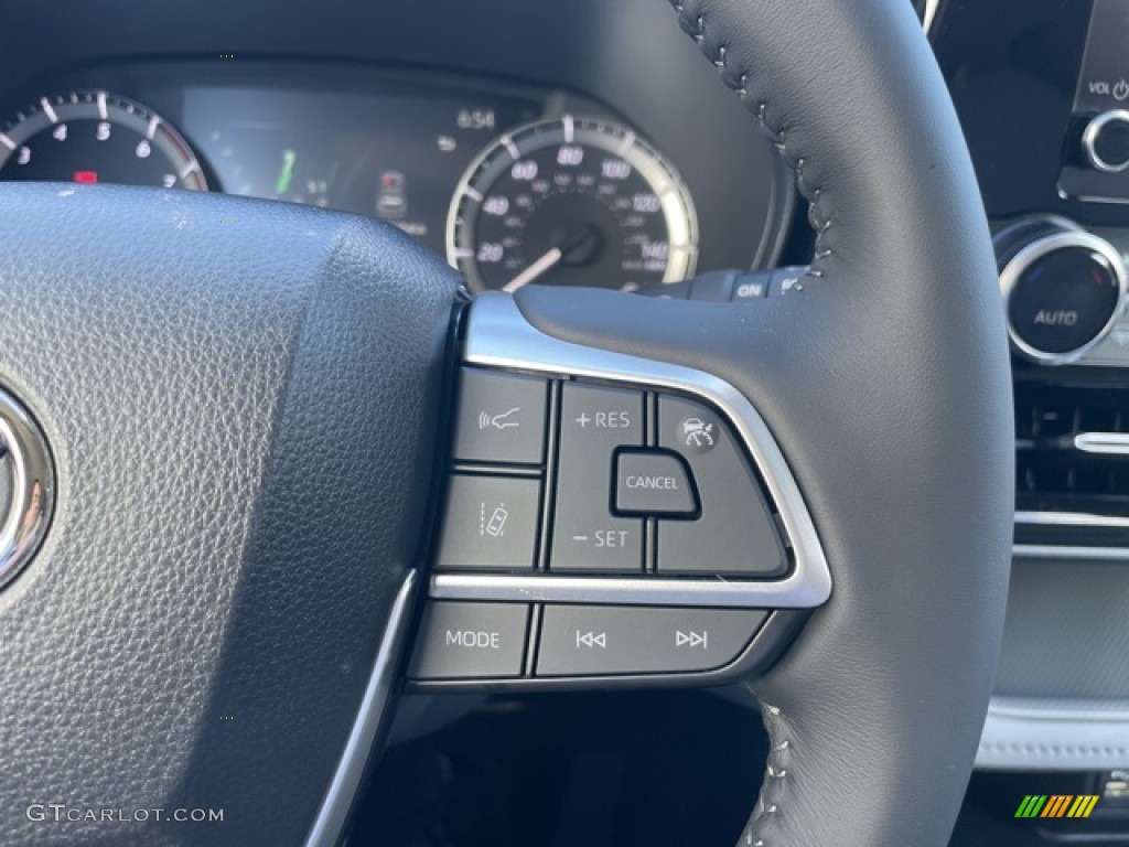 2023 Toyota Highlander LE Steering Wheel Photos