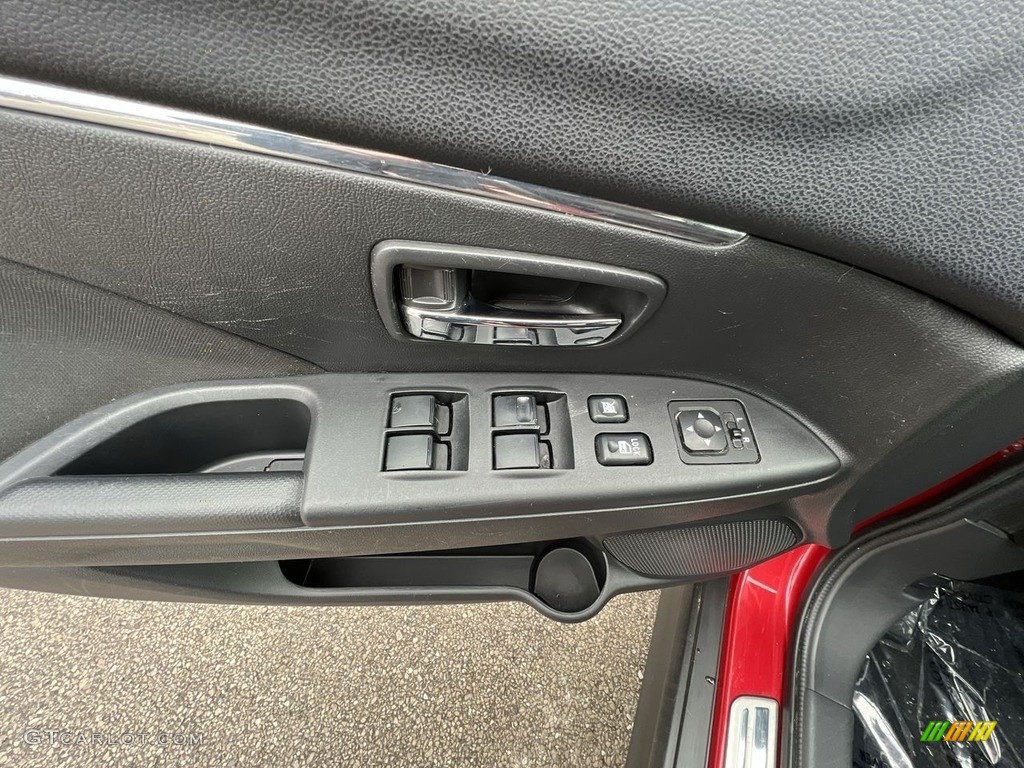 2017 Mitsubishi Outlander Sport ES AWC Door Panel Photos