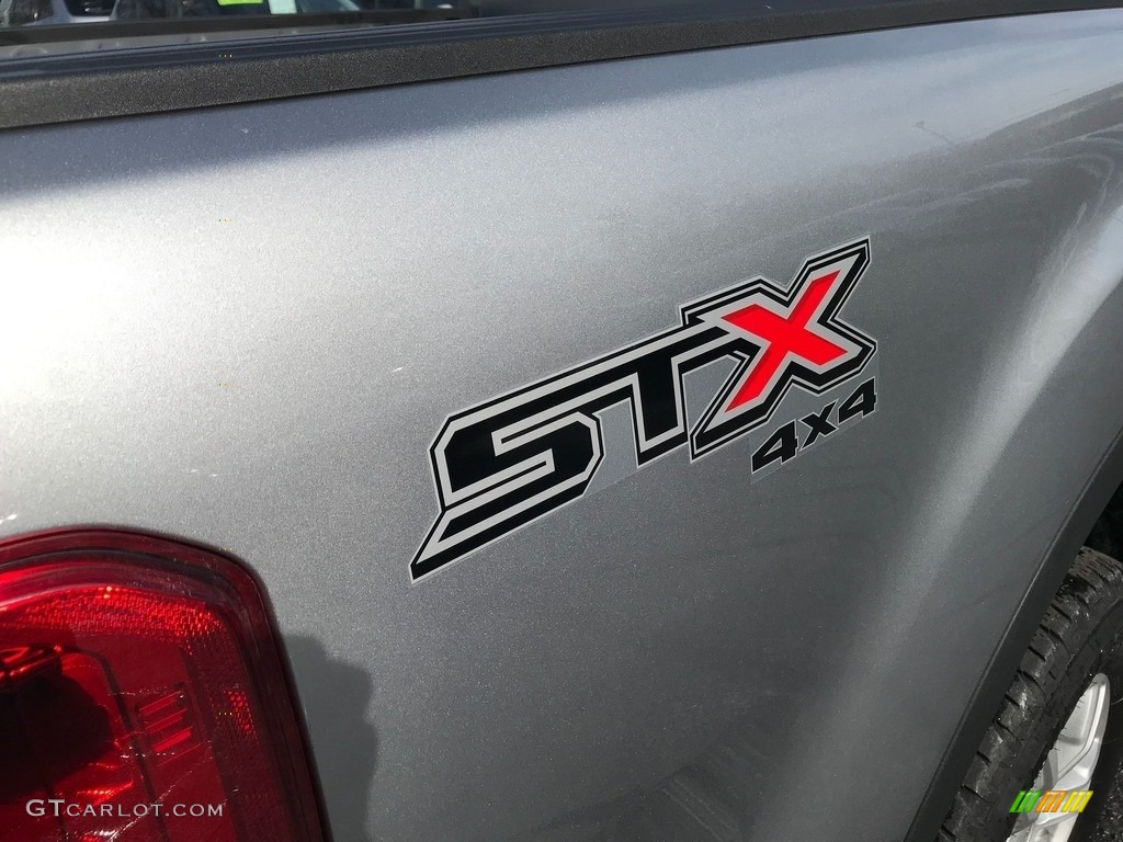2021 Ford Ranger STX SuperCrew 4x4 Marks and Logos Photos