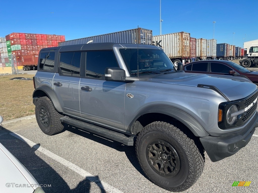 Iconic Silver Metallic 2022 Ford Bronco Wildtrak 4x4 4-Door Exterior Photo #145554038