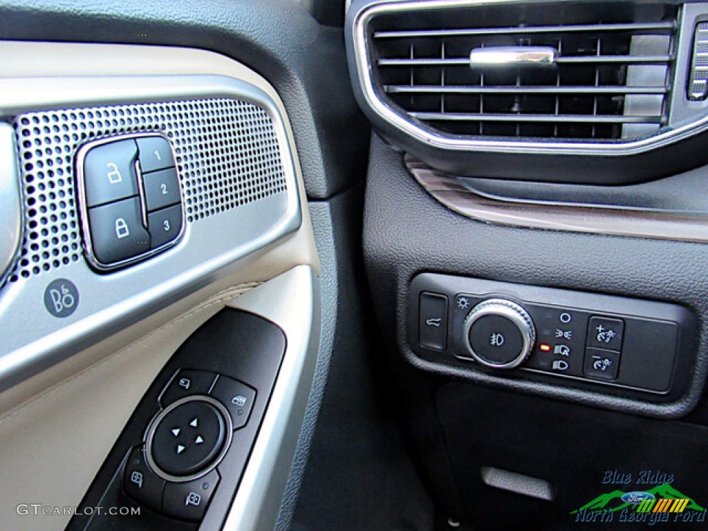 2021 Explorer Limited - Star White Metallic Tri-Coat / Sandstone photo #22