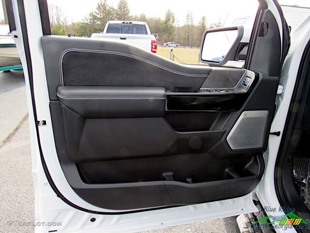 2023 Ford F150 Lightning Platinum 4x4 Door Panel Photos