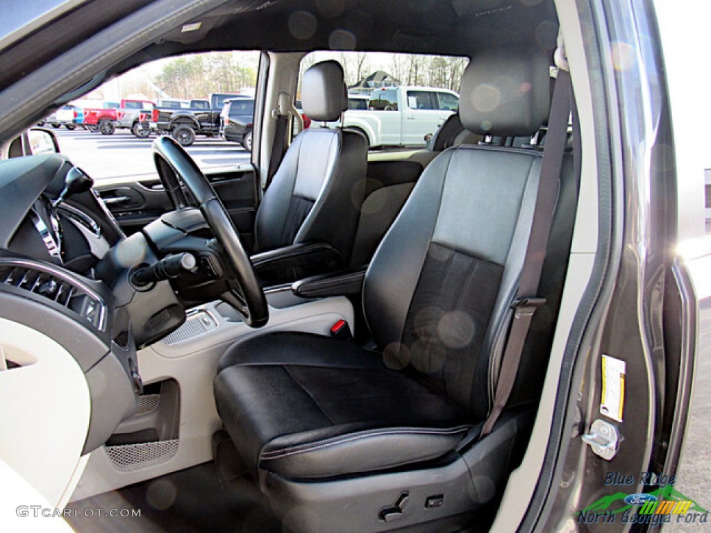 2020 Grand Caravan SXT - Granite Pearl / Black/Light Graystone photo #11