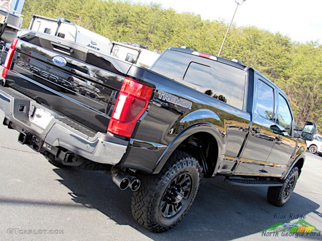 2022 F250 Super Duty Tremor Crew Cab 4x4 - Agate Black / Black Onyx photo #30