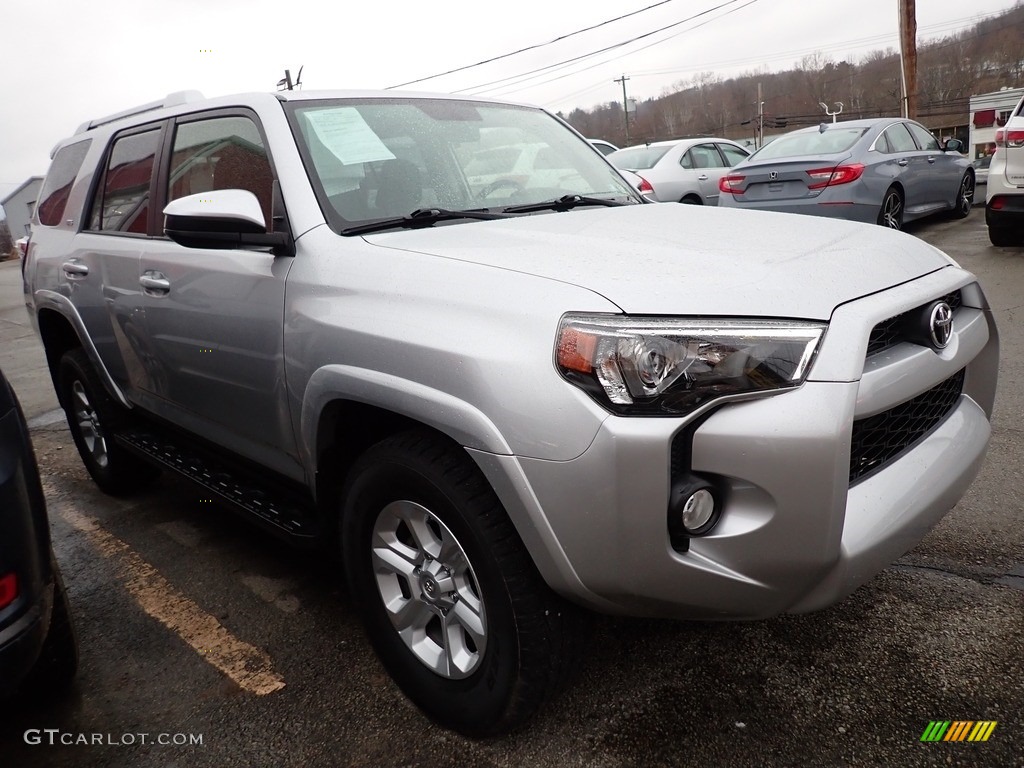 2016 4Runner SR5 4x4 - Classic Silver Metallic / Black photo #4
