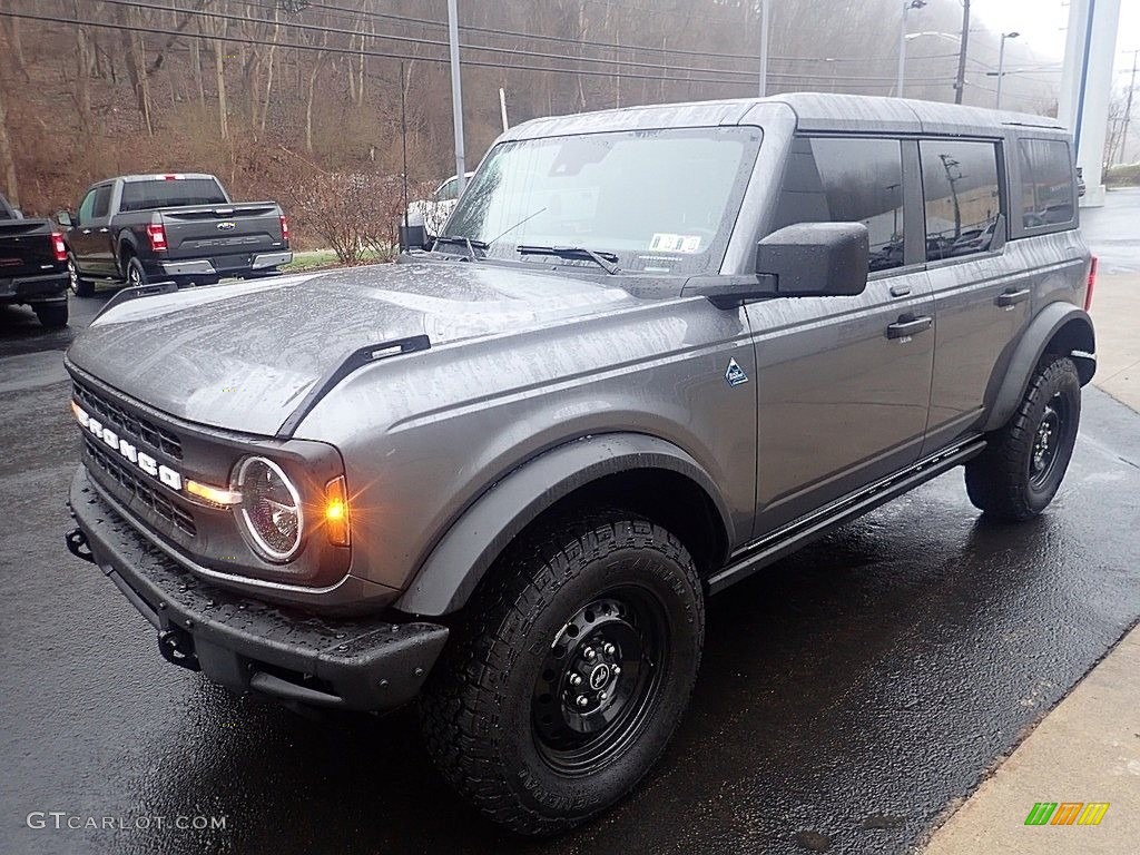 2021 Ford Bronco Black Diamond 4x4 4-Door Exterior Photos