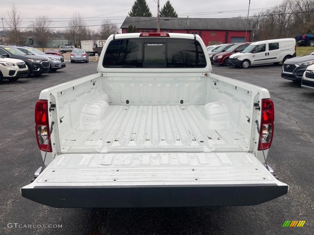 2019 Frontier SV King Cab - Glacier White / Steel photo #5