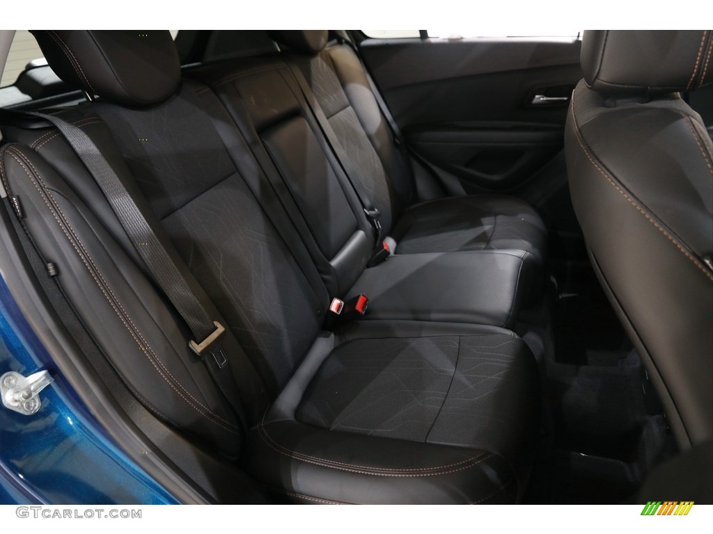 2020 Trax LT - Pacific Blue Metallic / Jet Black photo #15