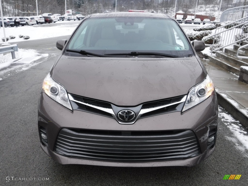 2020 Sienna XLE AWD - Toasted Walnut Pearl / Dark Bisque photo #16