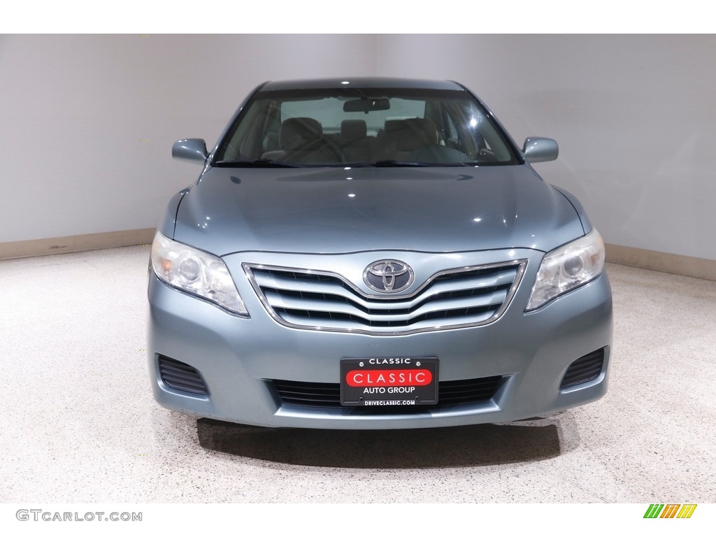2011 Camry LE V6 - Aloe Green Metallic / Bisque photo #2