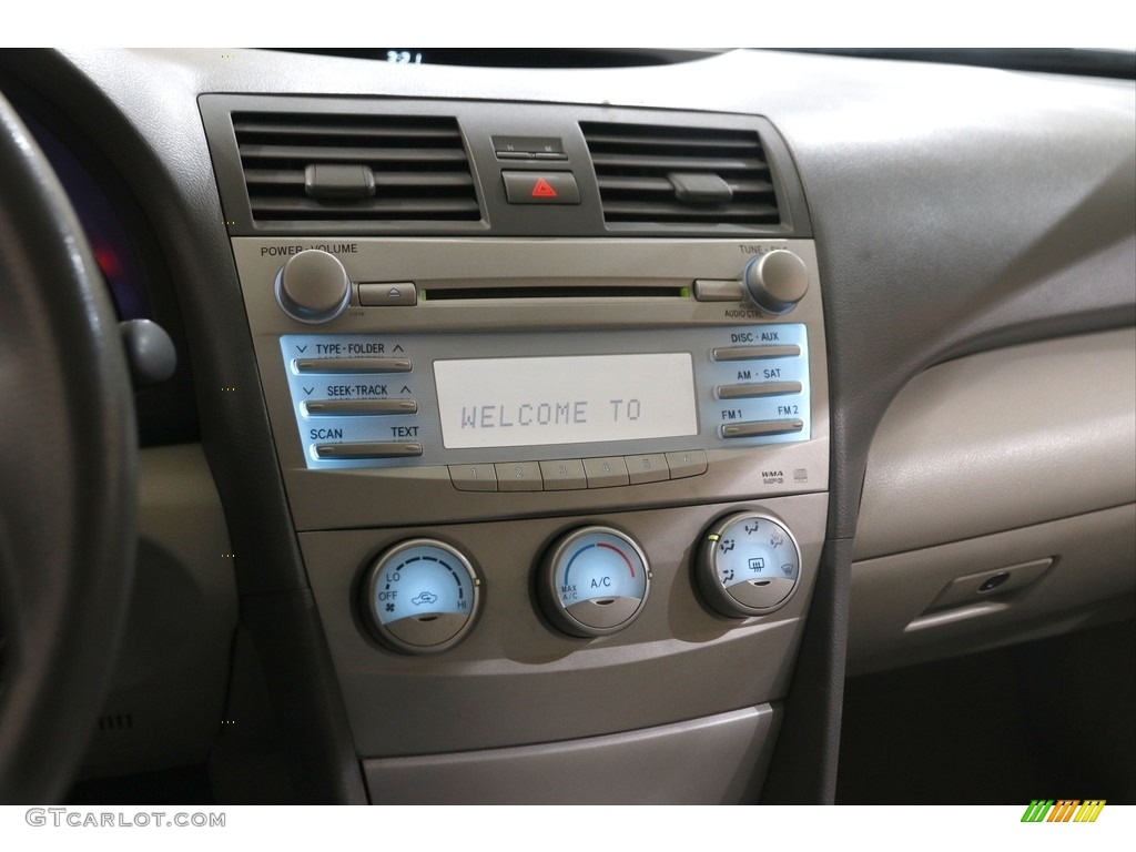 2011 Camry LE V6 - Aloe Green Metallic / Bisque photo #9