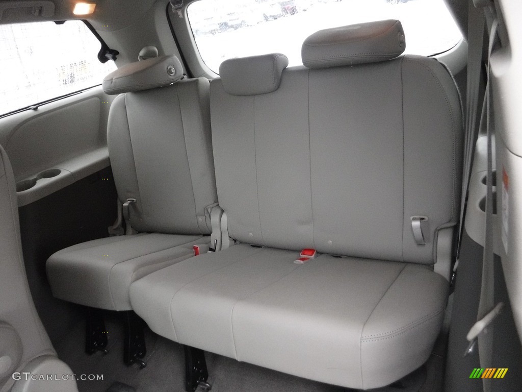 2020 Toyota Sienna XLE AWD Interior Color Photos