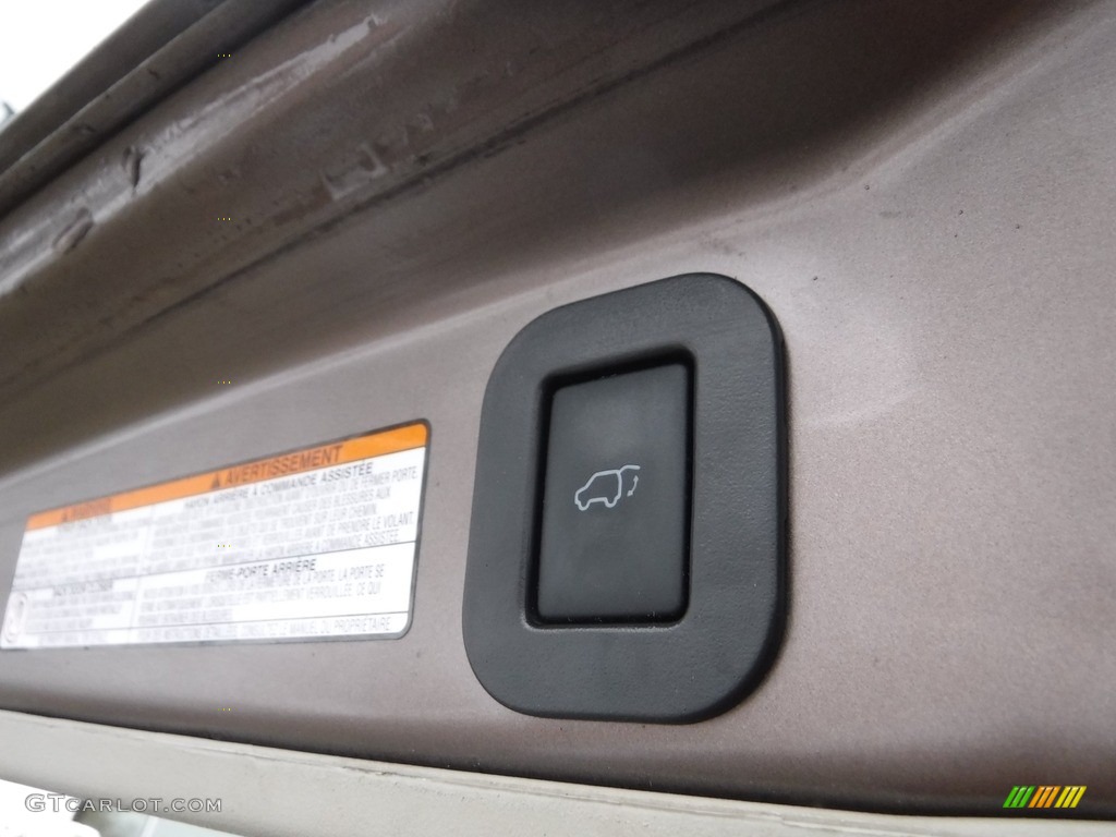 2020 Sienna XLE AWD - Toasted Walnut Pearl / Dark Bisque photo #37