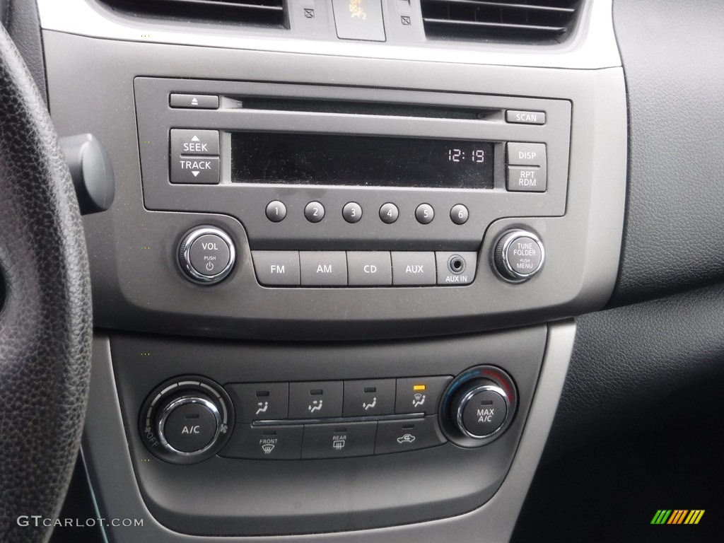 2014 Sentra SV - Super Black / Charcoal photo #17