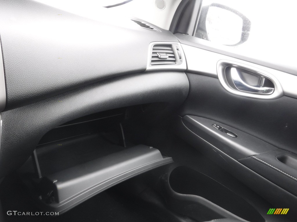 2014 Sentra SV - Super Black / Charcoal photo #23